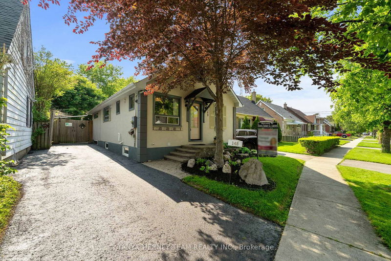 148 Warren Ave, Oshawa - McLaughlin image-0-0
