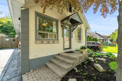 148 Warren Ave, Oshawa - McLaughlin image-0-2