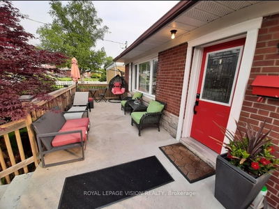 52 Ellendale Dr, Toronto - Dorset Park image-0-1