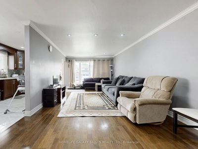 76 Lowry Sq, Toronto - Malvern image-0-4