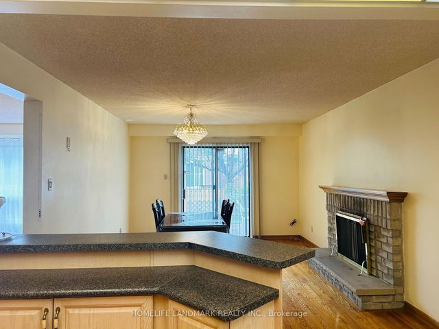 55 Sylvestre Square