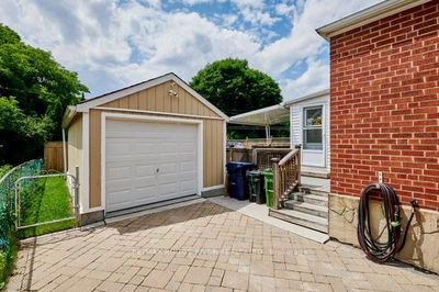 52 Marsh Rd, Toronto - Clairlea-Birchmount image-0-2