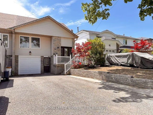 32 Goldring Drive