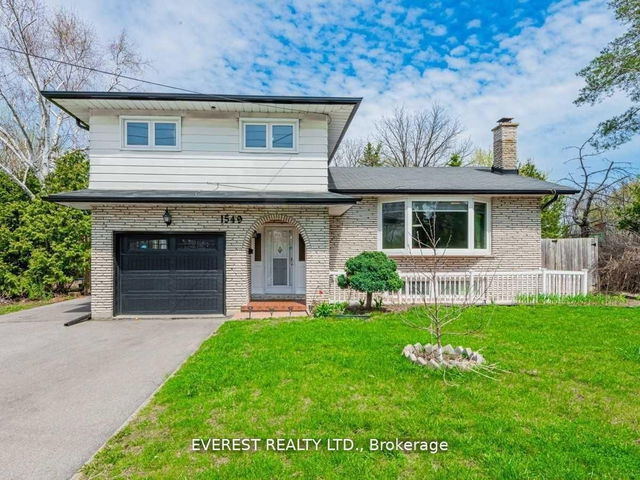 1549 Simcoe Street N