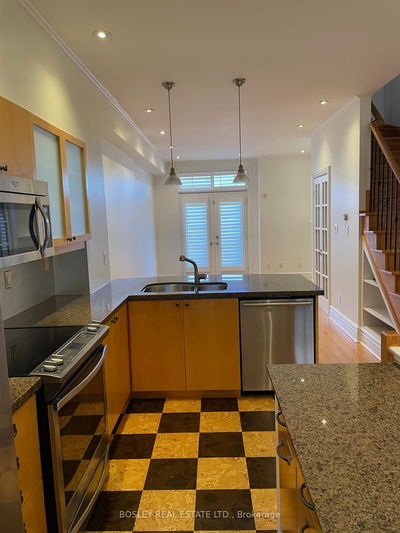 42 East York Ave, Toronto - Broadview North image-0-3