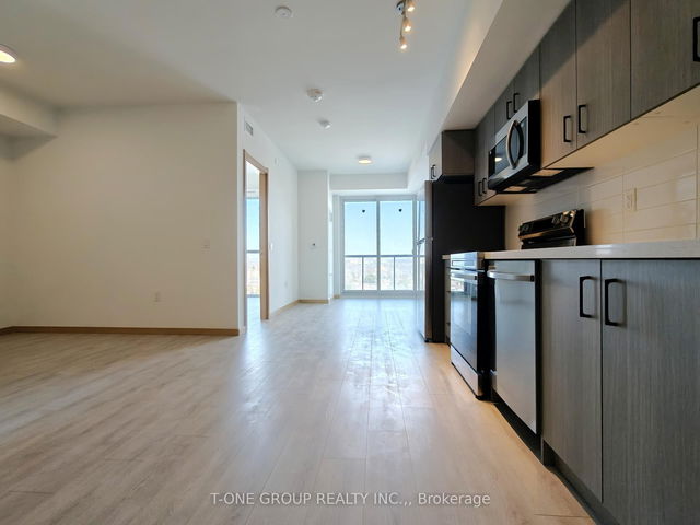 1010 - 3429 Sheppard Avenue