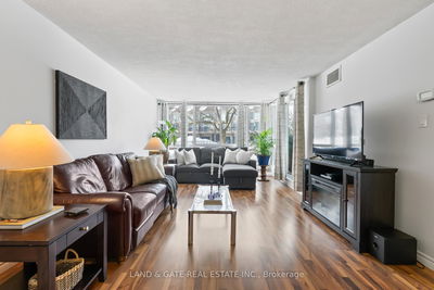 Unit 112 — 25 Cumberland Lane, Ajax - South West image-0-1