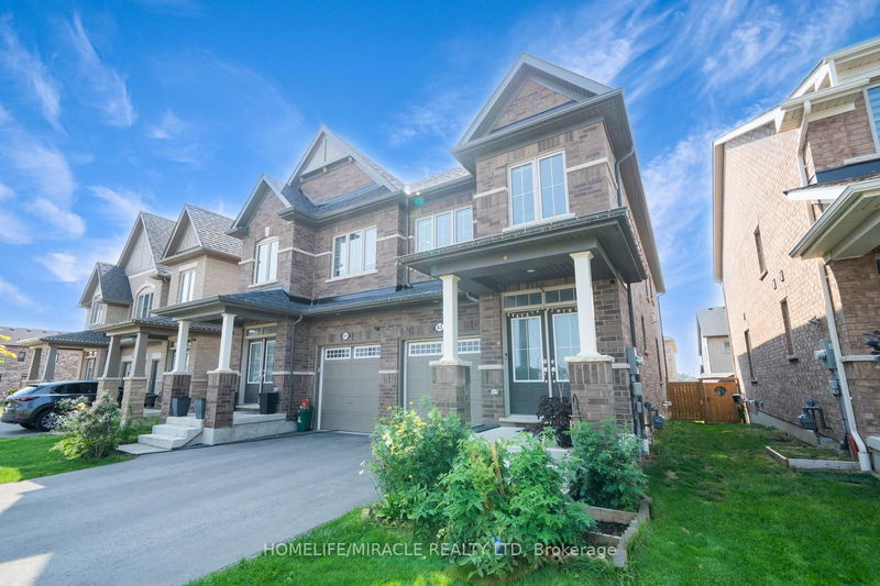 63 Auckland Dr, Whitby - Rural Whitby image-0-0