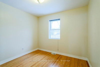 Unit Main — 18 Northview Ave, Toronto - Birchcliffe-Cliffside image-0-3
