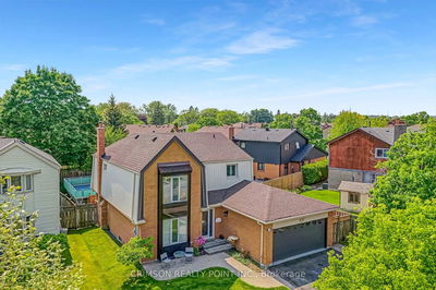 1794 Meadowview Ave, Pickering - Amberlea image-0-4