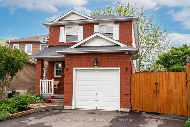 9 Barker Court