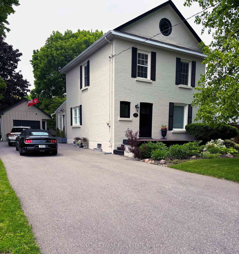 600 Centre St, Whitby - Downtown Whitby image-0-0