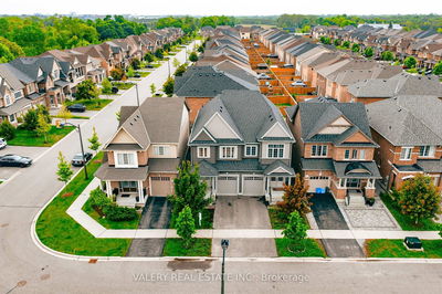 2442 Equestrian Cres, Oshawa - Windfields