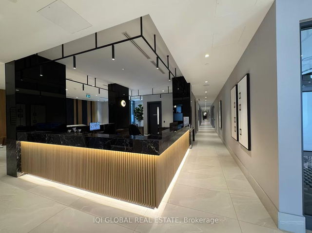 312 - 2545 Simcoe Street