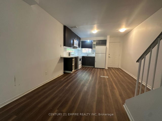 5 - 66 Boultbee Avenue