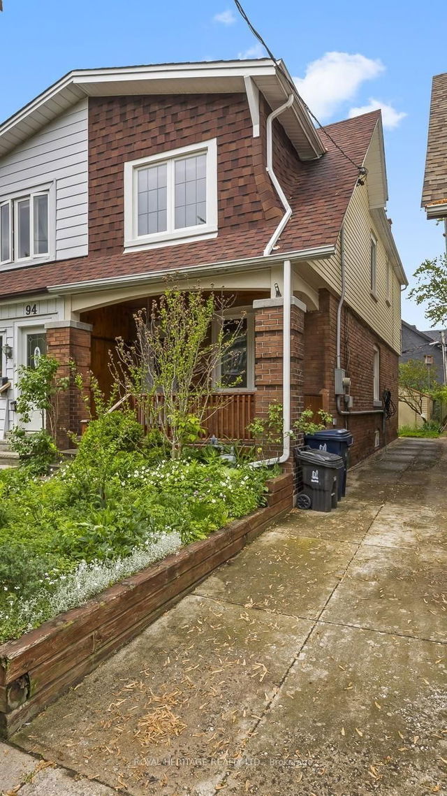 96 WOODINGTON Avenue