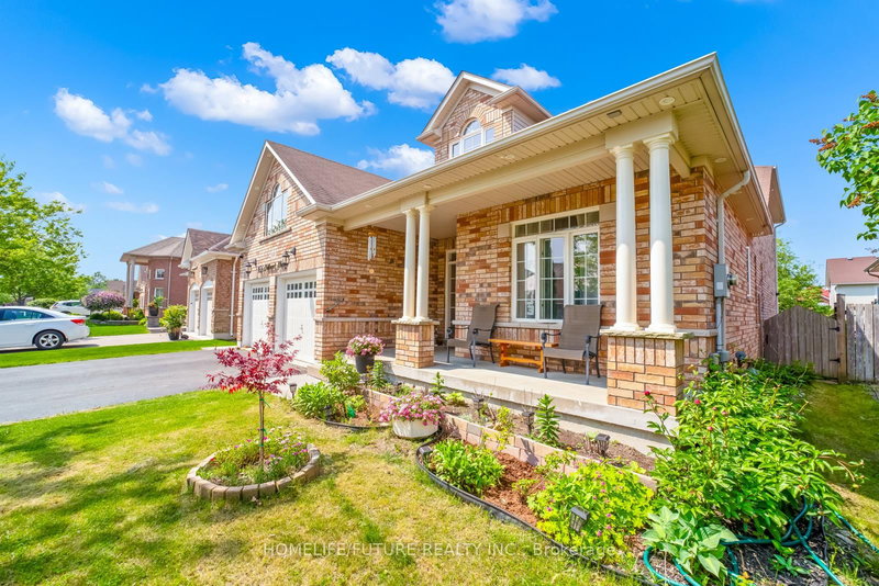 1626 Chilliwack St, Oshawa, L1K 0C4 | Image 2