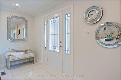 7 Flemington Crt, Whitby - Lynde Creek image-0-1