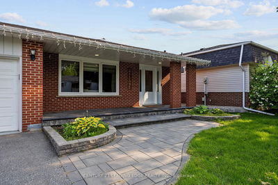 7 Flemington Crt, Whitby - Lynde Creek image-0-2