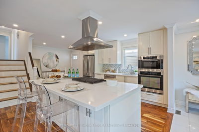 7 Flemington Crt, Whitby - Lynde Creek image-0-4