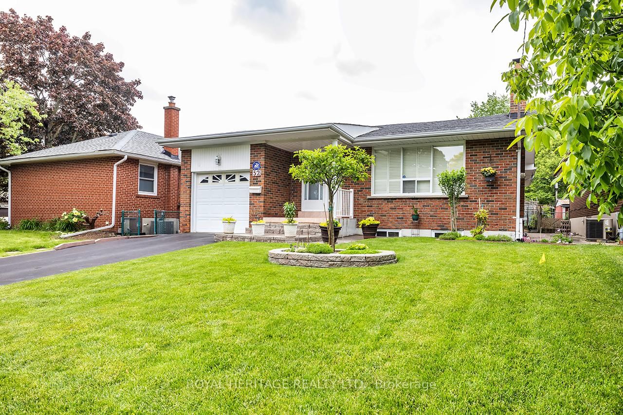 Detached House for sale at 52 Moraine Hill Drive, Toronto, Tam O'Shanter-Sullivan, M1T 2A2 - MLS: E12204258