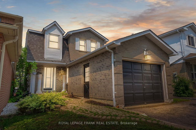 848 Attersley Drive