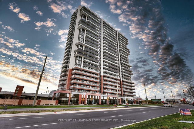 320 - 2550 Simcoe Street