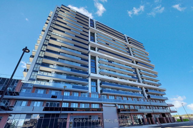 1105 - 2545 Simcoe Street