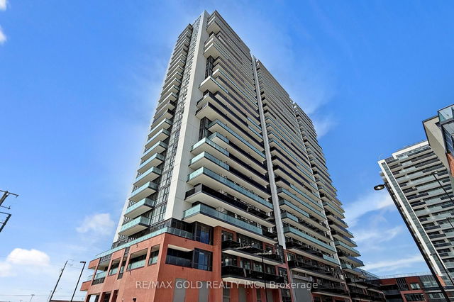 1105 - 2545 Simcoe Street