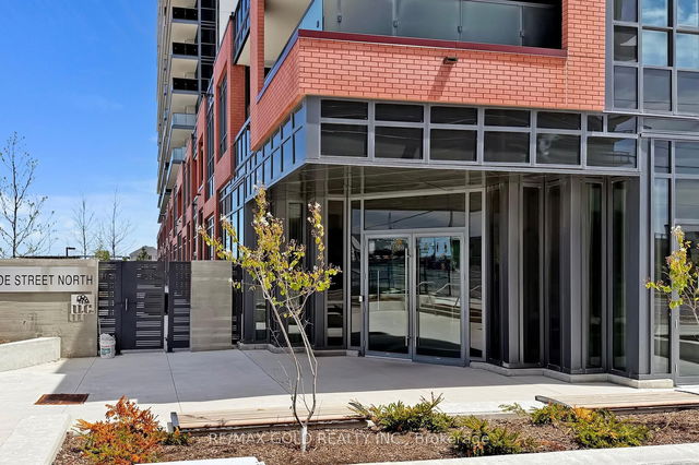 1105 - 2545 Simcoe Street
