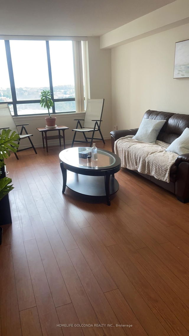 1022 - 75 Bamburgh Circle