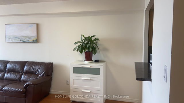 1022 - 75 Bamburgh Circle
