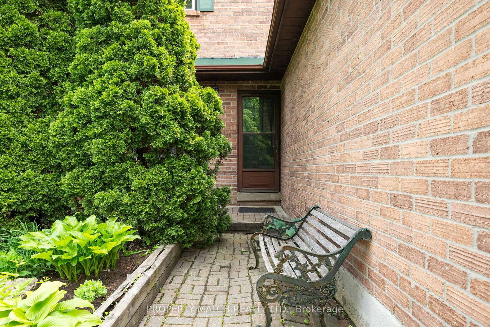 Detached House for sale at 9 Dodsworth Drive, Ajax, Central West, L1T 1X9 - MLS: E12205908
