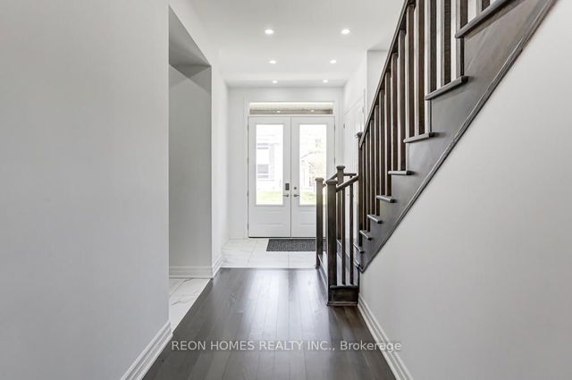 1423 Swallowtail Lane