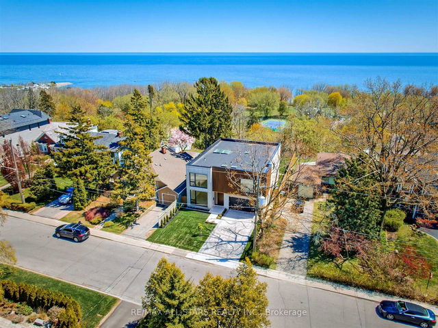 29 Cliffcrest Drive