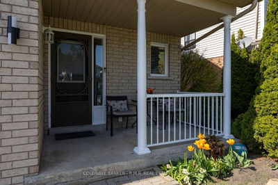 33 Winchurch Dr, Scugog - Port Perry image-0-2