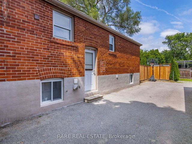 Basement - 67 Glenburn Avenue
