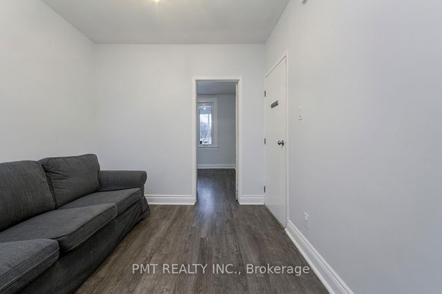 Main - 863 Pape Avenue