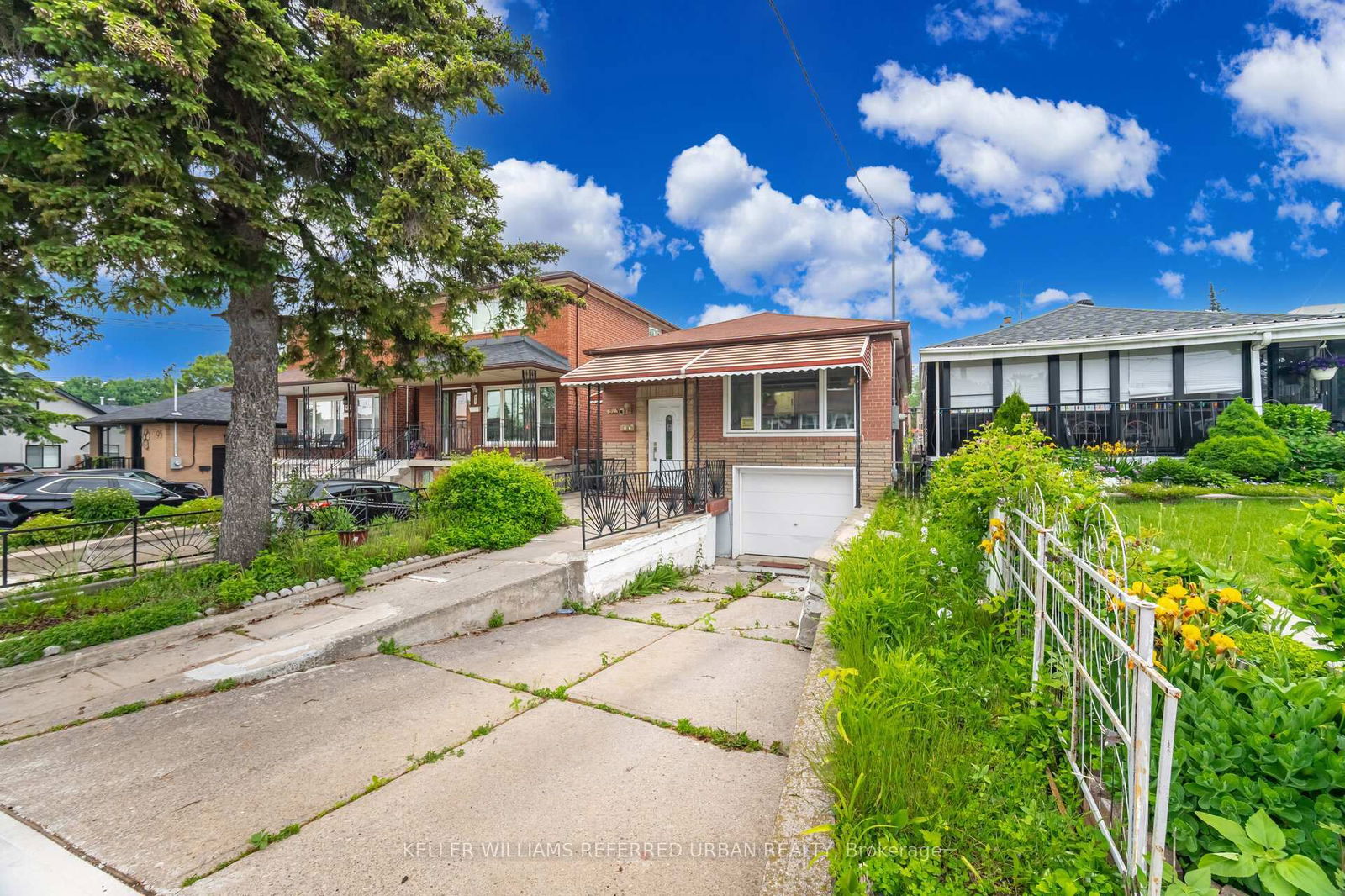 Detached House for sale at 91 Laurel Avenue, Toronto, Kennedy Park, M1K 3J8 - MLS: E12208086