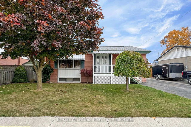Basement - 923 Bayview Avenue
