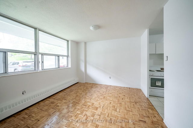 112 - 5 Glamorgan Avenue
