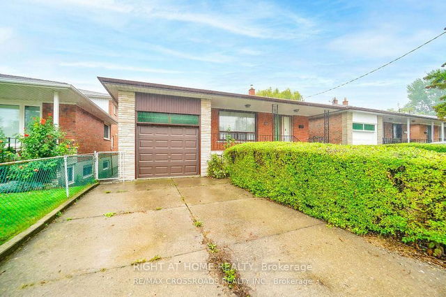 1326 Victoria Park Avenue