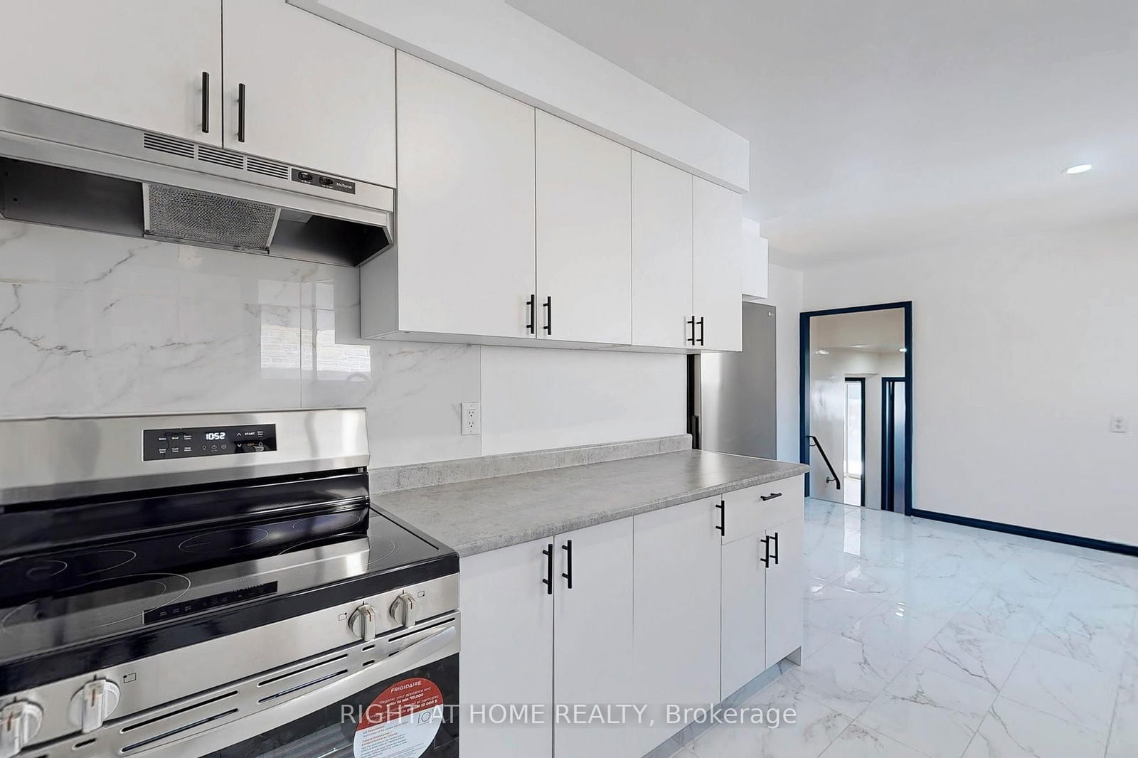 Detached House for sale at 1326 Victoria Park Avenue, Toronto, O'Connor-Parkview, M4B 2L6 - MLS: E12208557
