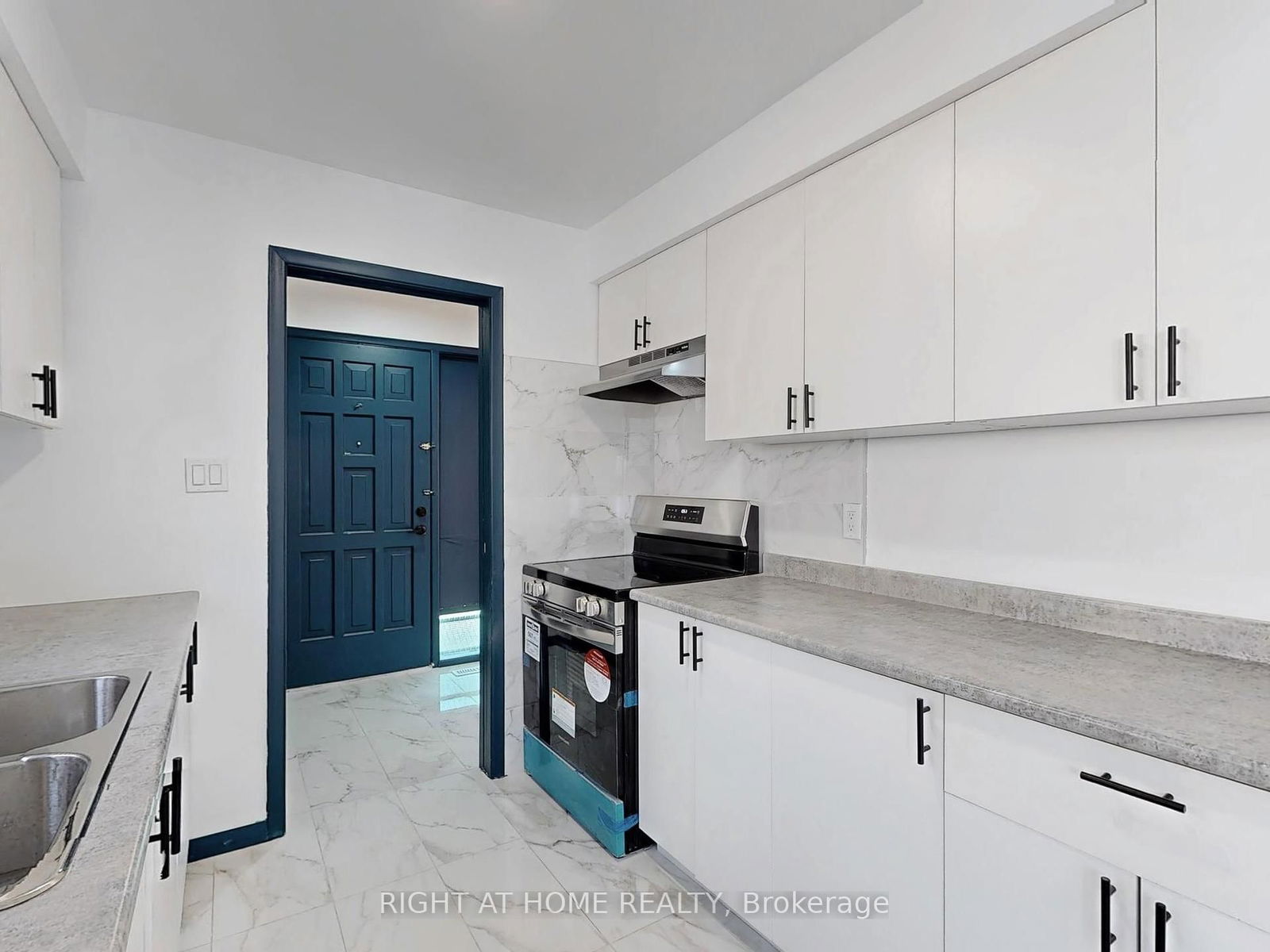 Detached House for sale at 1326 Victoria Park Avenue, Toronto, O'Connor-Parkview, M4B 2L6 - MLS: E12208557