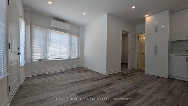 Unit #1 - 1150 Woodbine Avenue