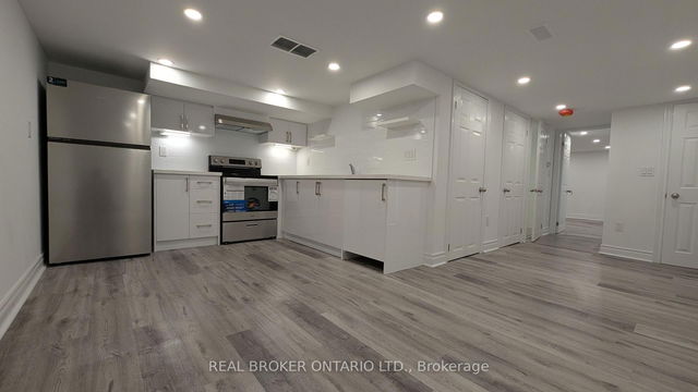 Unit #4 - 1150 Woodbine Avenue