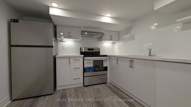 Unit #4 - 1150 Woodbine Avenue