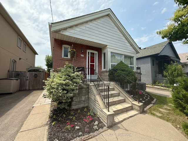 Bsmt - 20 Hutton Avenue