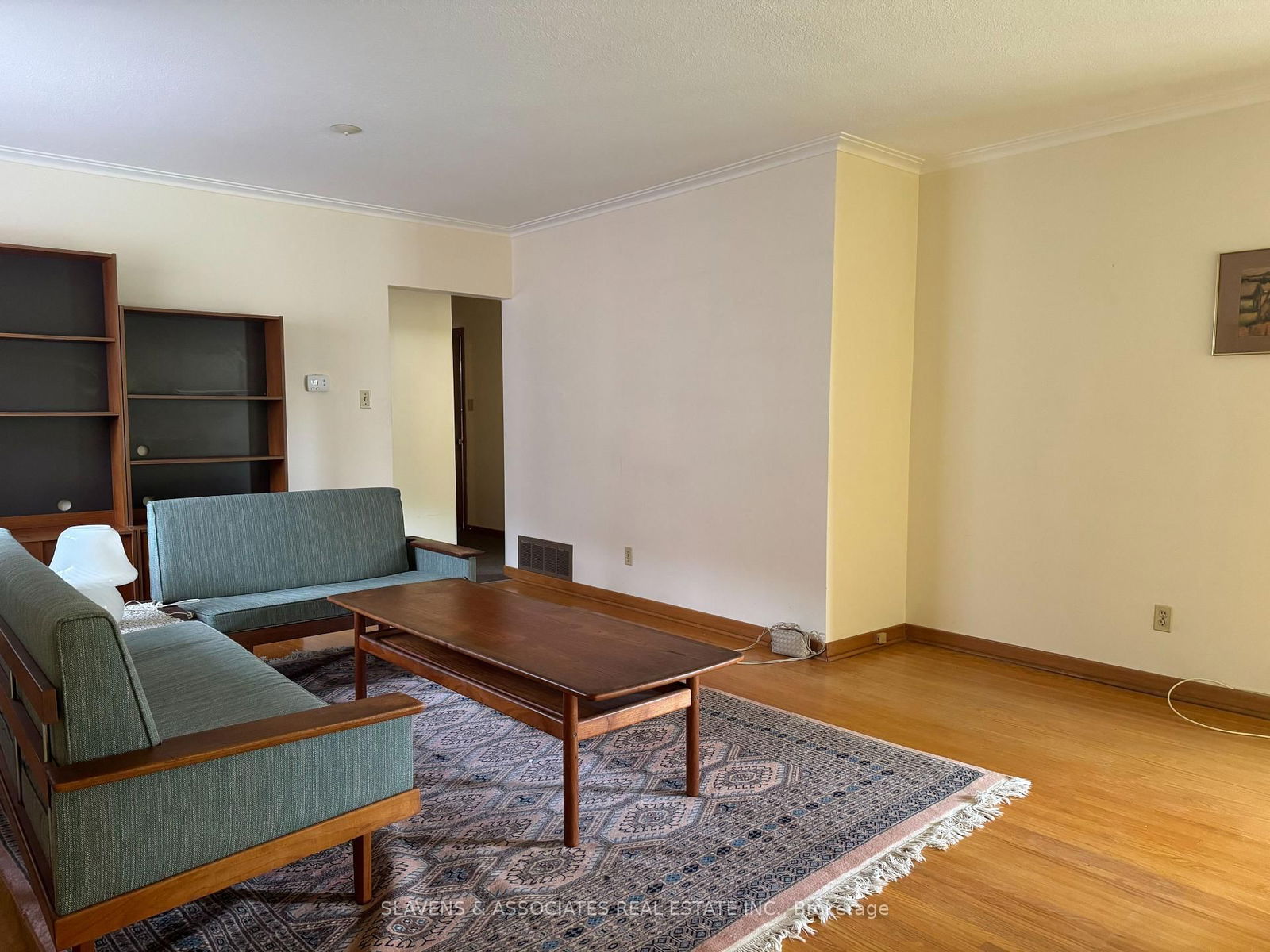 Detached House for sale at 28 Ashdean Drive, Toronto, Dorset Park, M1P 1E3 - MLS: E12210477