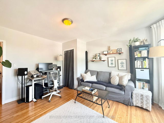 2nd Floor - 161 Greenwood Avenue